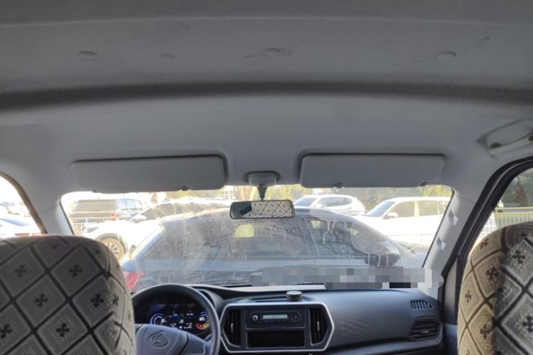 Used Chana Ruixing EM80 2025 Passenger Version Comfort Model 6 Seats 260 km Twin-Door Design 60 kW