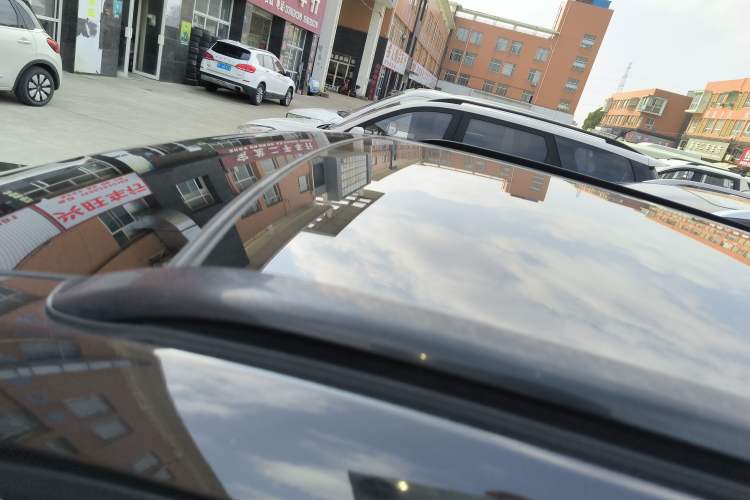 Used Wey VV5 2019 Upgraded Model 2.0T Two-Wheel Drive Flagship Version China V Standard