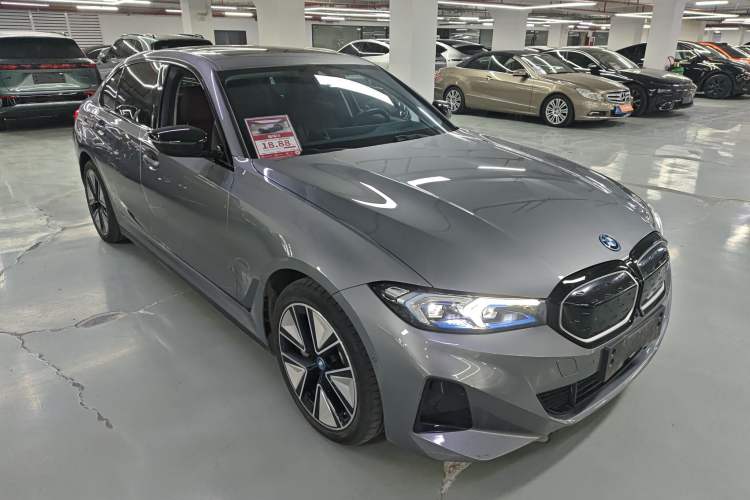 Used BMW i3 2024 eDrive 40 L Midnight Sports Package
