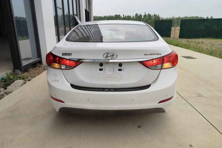 Used Hyundai Elantra 2015 1.6L Automatic Leading Model