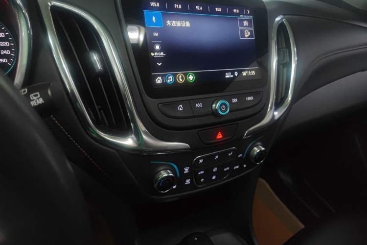 Used Chevrolet Equinox 2019 535T Automatic YuJie Edition China VI
