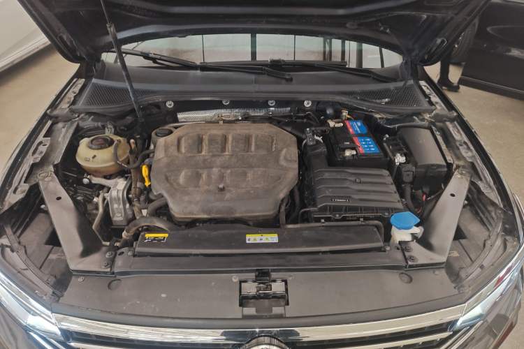 Used Volkswagen Magotan 2023 2 Million Units Commemorative Edition 330TSI DSG Luxury Version
