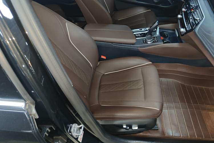 Used BMW 5 Series New Energy 2022 Restyled 535Le M Sport Package