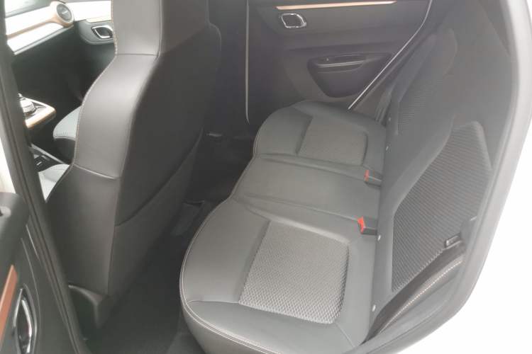 Used Dongfeng NAMMI BOX 2022 Champion Edition Light Wind Version 201KM Standard Model
