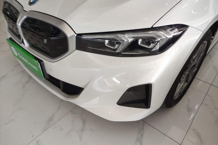 Used BMW i3 2024 eDrive 35 L
