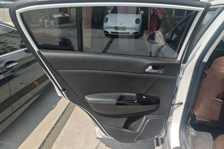 Used Kia KX5 2017 1.6T Automatic Two-Wheel Drive 15th Anniversary Special Edition DLX
