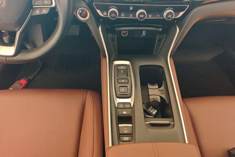 Used Honda Inspire 2022 Lingpai Hybrid 2.0L Pure Elegant Edition
