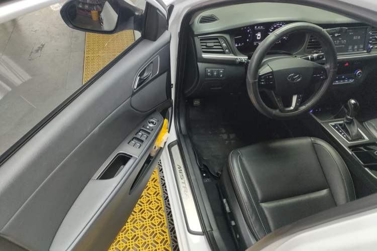 Used Hyundai Mistra 2017 1.6T Automatic Flagship Model TOP China V Emission Standard
