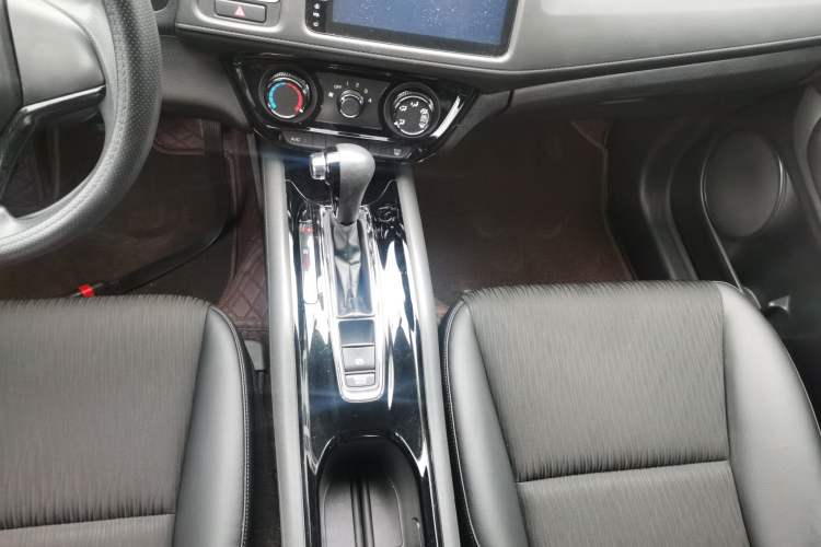 Used Honda Vezel 2020 1.5L CVT Pioneer Edition
