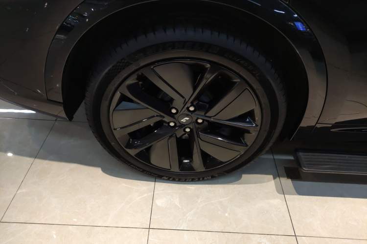 Used Li Auto L9 2022 Max model
