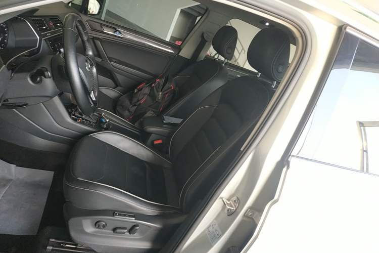 Used Volkswagen Tiguan L 2017 330TSI Automatic Two-Wheel Drive Flagship Edition
