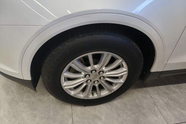 Used Cadillac XT5 2018 25T Tech Model
