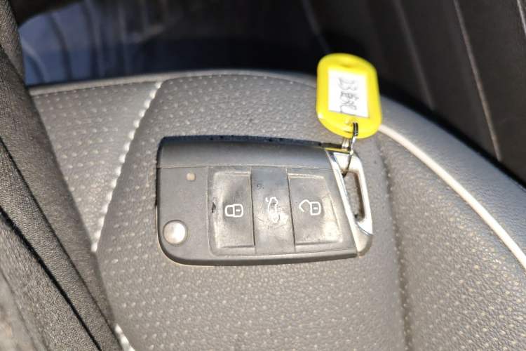 Used Volkswagen Tiguan L 2023 330TSI Automatic Two-Wheel Drive R-Line Enjoyment Edition