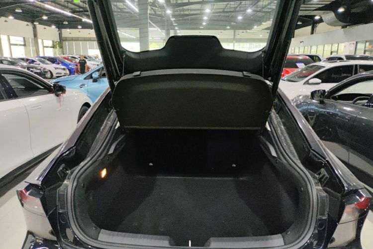 Used Changan UNI-V iDD 2023 ZhiDian iDD 1.5T 113km Smart & Fun Version