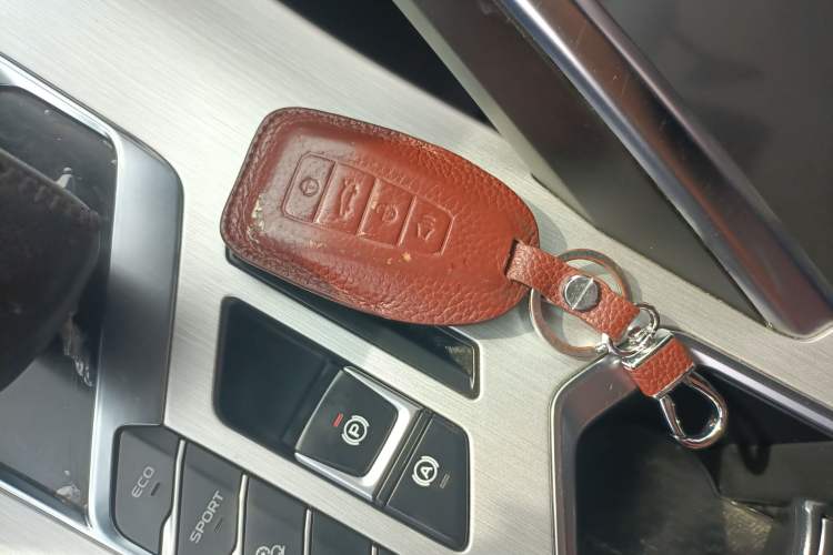 Used Geely Auto Coolray 2019 Sport Model 260T DCT Battle China V Standard
