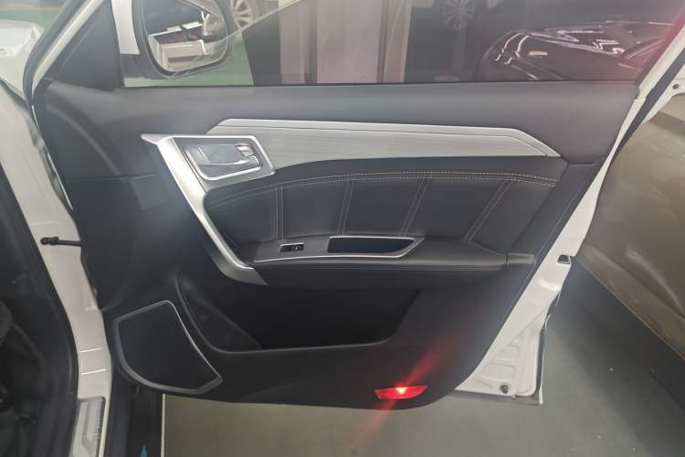 Used Geely Auto Vision X6 2016 1.3T CVT Luxury Model
