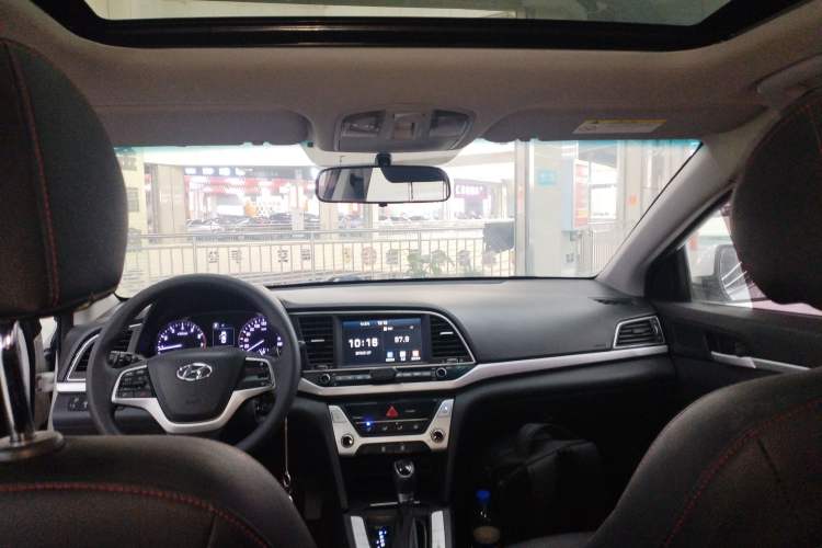 Used Hyundai Elantra 2016 1.6L Automatic ZhiXuan – Elite Version