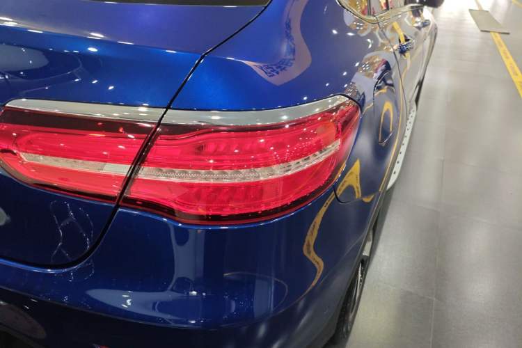 Used Mercedes-Benz GLC Coupe 2017 GLC 200 4MATIC Coupe SUV
