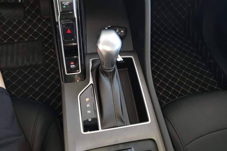 Used Roewe i5 2023 1.5L CVT Luxury Edition
