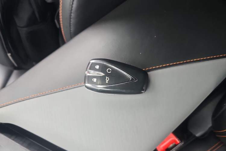 Used Changan UNI-V 2022 1.5T Prestige Version