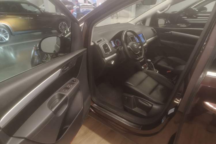 Used Volkswagen Sharan 2018 Revised Version 380TSI Comfort Edition 7-Seater
