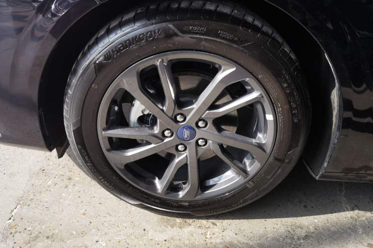 Used Ford Mondeo 2025 2.0T EcoBoost Luxury Version
