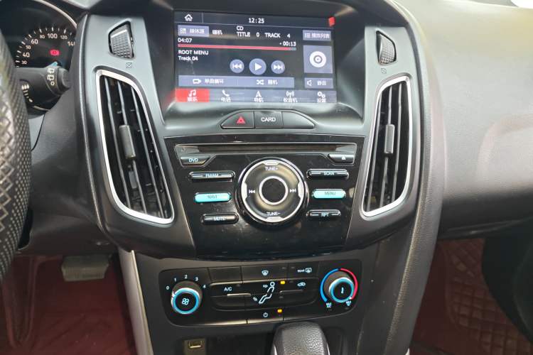 Used Ford Focus 2018 Hatchback Classic 1.6L Automatic Comfort Plus SmartDrive Edition
