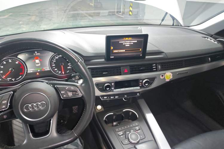 Used Audi A4L 2019 45 TFSI quattro Individual Sport Edition China V
