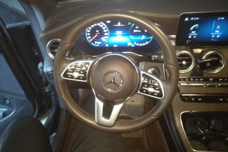 Used Mercedes-Benz GLC 2020 Facelift GLC 300 L 4MATIC Dynamic Edition