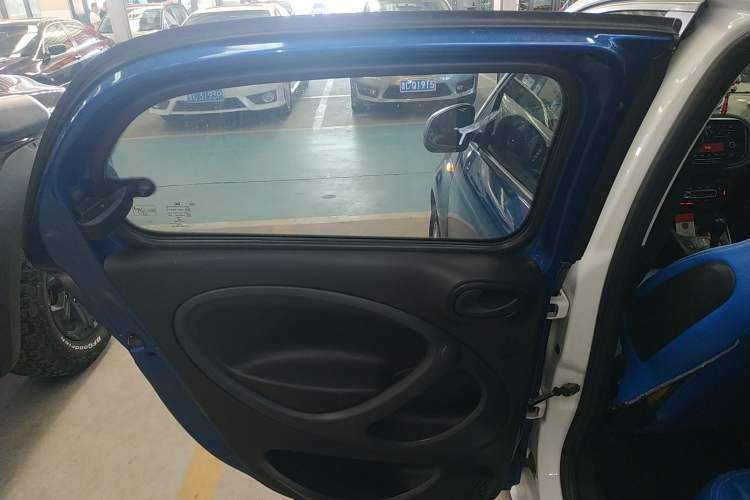 Used  forfour 2016 1.0L 52 kW Dynamic Edition
