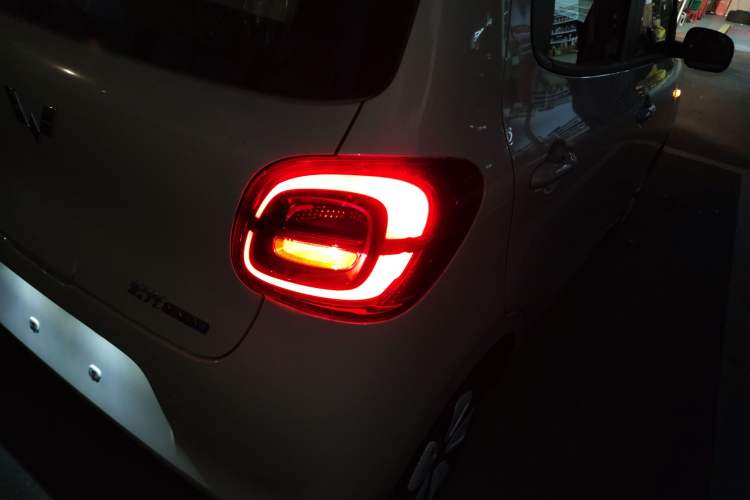 Used Wuling Hongguang MINIEV 2025 Four-Door Version Advanced Edition
