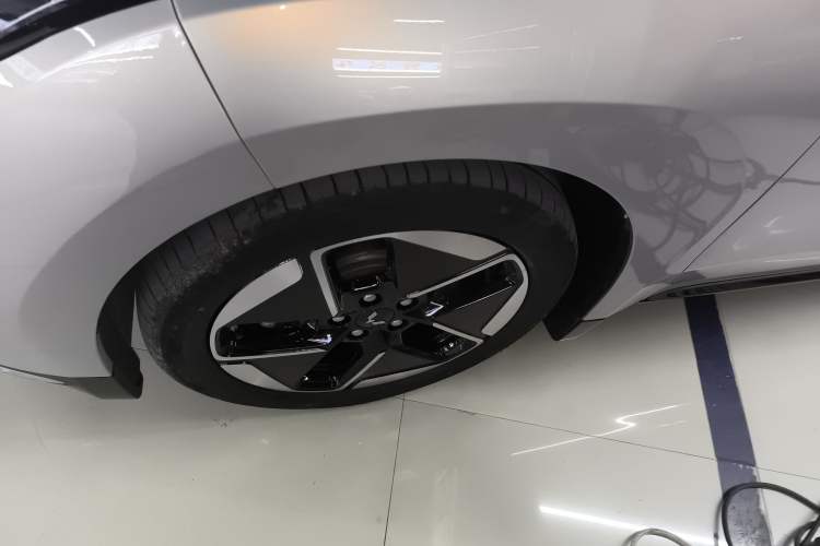 Used Wuling Xingguang 2024 Co-Creation Edition 510 Advanced Model
