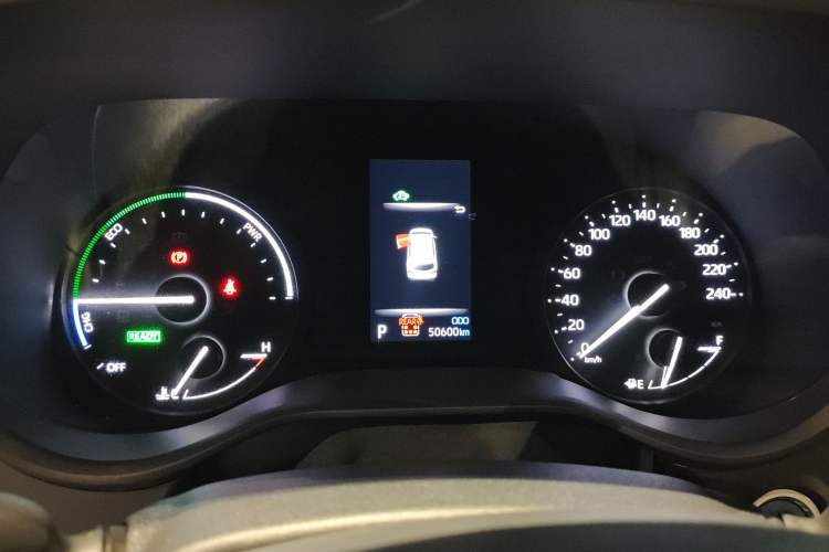 Used Toyota Granvia 2022 2.5L Hybrid Premium Edition