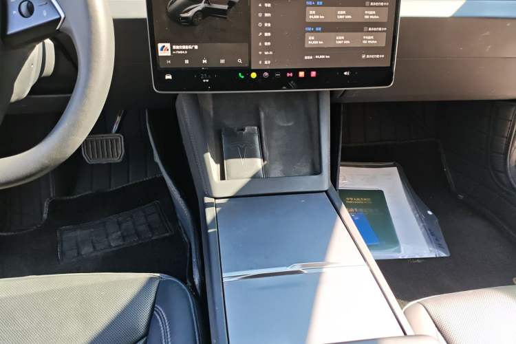 Used Tesla Model 3 2023 Rear-Wheel-Drive Version
