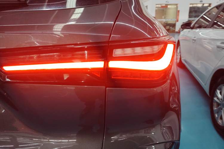 Used Oshan X5 2021 Revised Version 1.5T DCT Luxury Edition