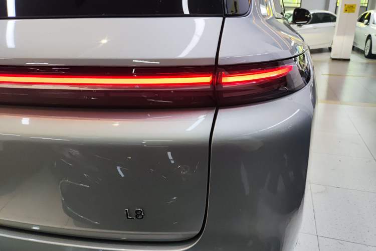 Used Li Auto L8 2023 Pro Model
