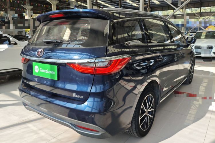 Used BYD Song MAX 2018 1.5T Automatic Smart Connect Elite Model with 6 Seats
