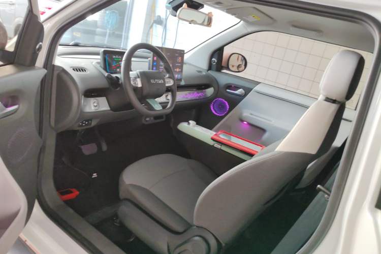 Used  Lumin 2025 301km Honey Dew Edition