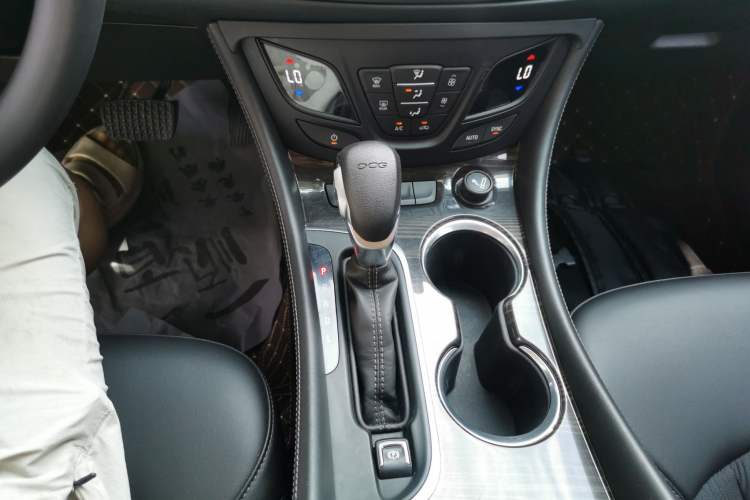 Used Buick Envision 2020 20T Two-Wheel Drive Leading Version
