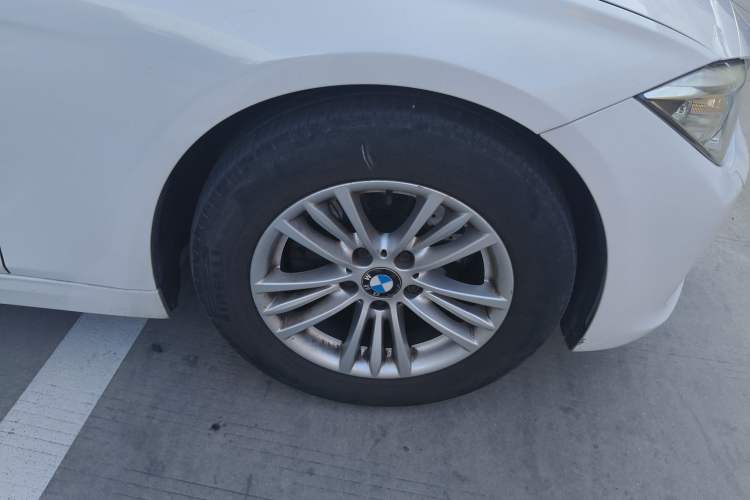 Used BMW 3 Series 2015 320Li Fashion Model
