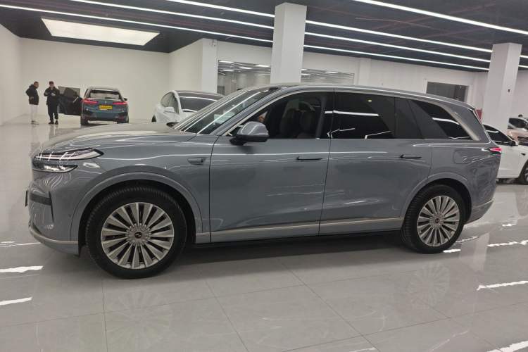 Used ONVO Luxeed L90 
