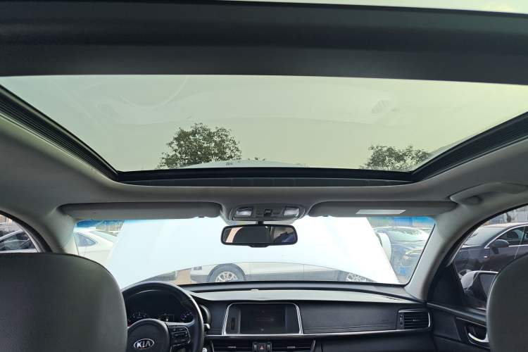 Used Kia K5 2016 1.6T Automatic LUX
