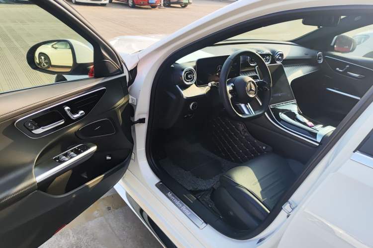 Used Mercedes-Benz C-Class 2023 Restyled C 260 L Sport Edition