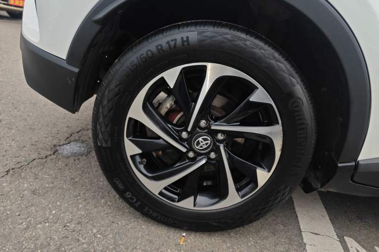 Used Toyota IZOA 2018 2.0L Yichi Version China VI Standard