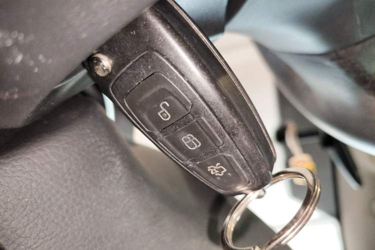 Used Ford Focus 2015 Hatchback 1.6L Automatic Fashion Edition
