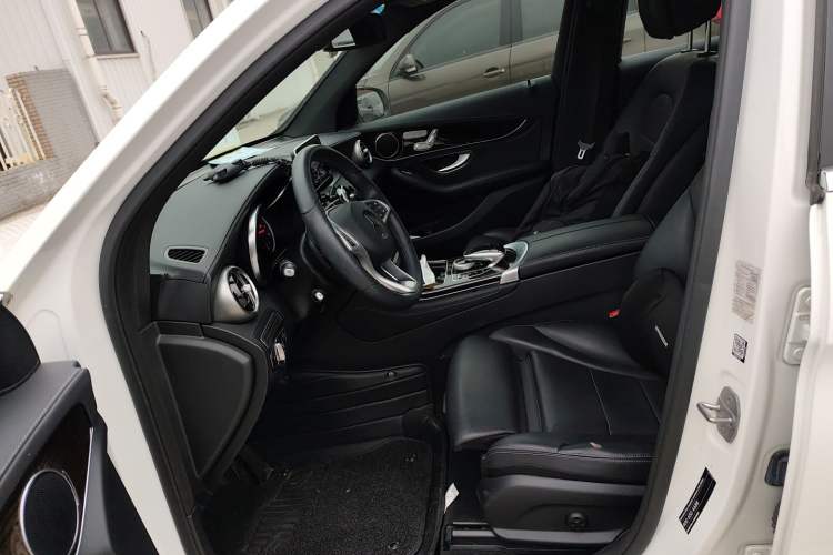 Used Mercedes-Benz GLC 2018 Facelifted GLC 260 4MATIC Dynamic Edition
