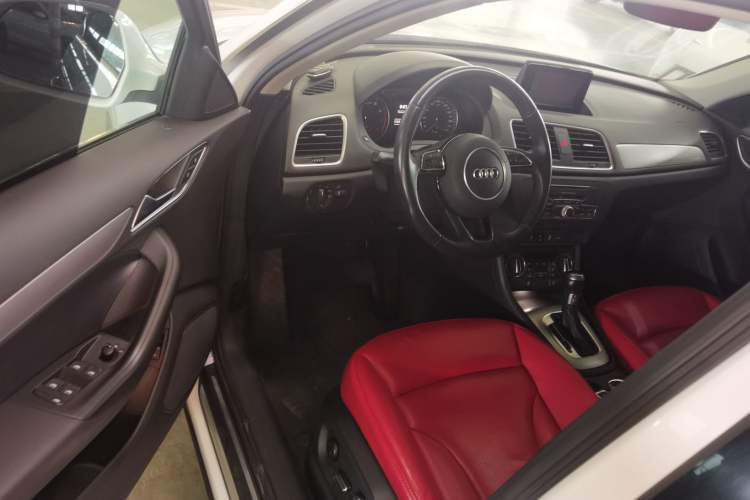 Used Audi Q3 2017 35 TFSI Fashion Model
