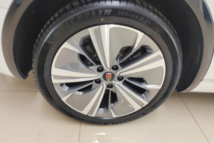 Used Hongqi E-HS9 2022 660 km Range Flagway Edition Six Seats
