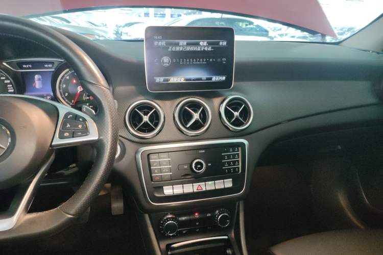 Used Mercedes-Benz GLA 2019 GLA 200 Fashion Model
