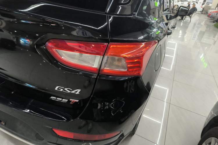 Used GAC Trumpchi GS4 2017 235T Automatic Two-Wheel Drive Luxury Smart Connectivity Version